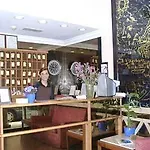 Pyramid Hotel 3*