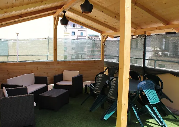 Pyramid Отель Рим