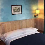 Pyramid Hotel Rzym