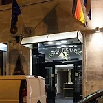 Hotel Pyramid