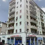 Pyramid Hotel Rzym