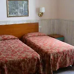 Hotel Pyramid