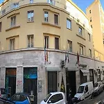 Pyramid Hotel