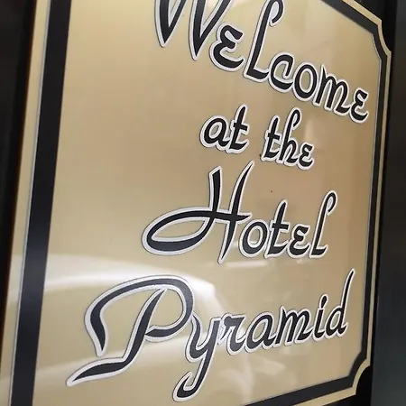 Pyramid 3* Rom