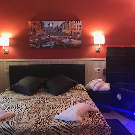 Pyramid ホテル ローマ