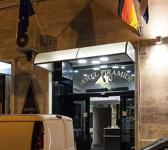 Hotel Pyramid