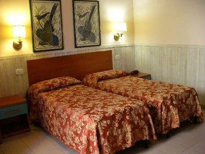 Hotel Pyramid 3*