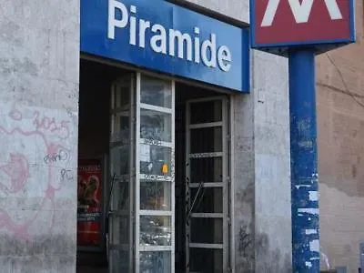 Pyramid Hotel 3*