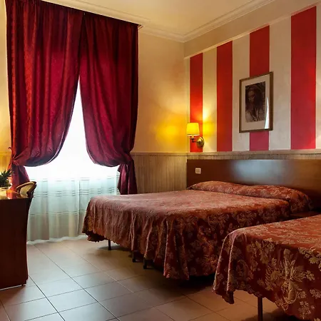 Szálloda Pyramid 3*