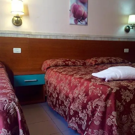 Hotell Pyramid 3*